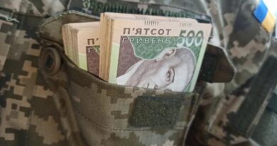 Рада повернула 30 000 гривень доплат захисникам