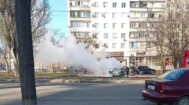 У тимчасово окупованому Маріуполі підірвали автівку так званого поліціанта, - Андрющенко