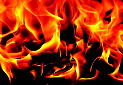 У Запоріжжі після атаки дронів загорілося промислове підприємство